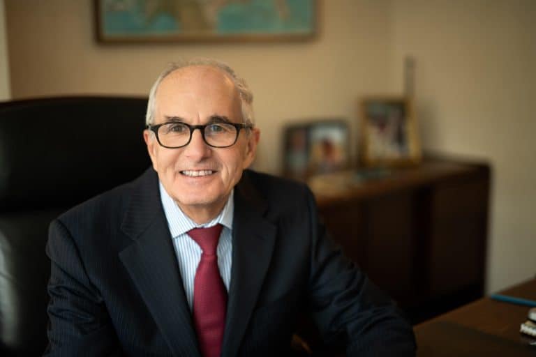 Marshall Matz headshot